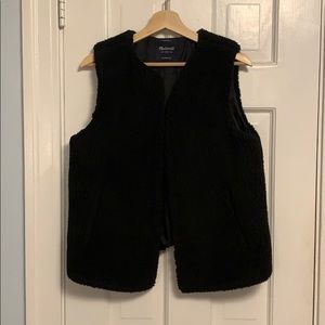 Madewell black faux Sherpa vest